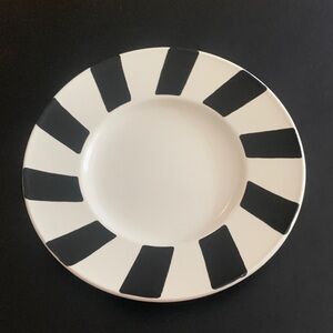 Mikasa Black and White Patterned Plate - Ansonia CAA66